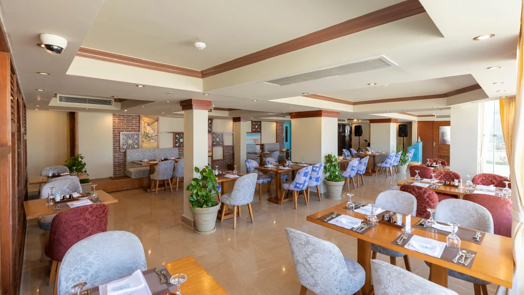 الفندق صن رايز هوليدايز ريزورت - الغردقة